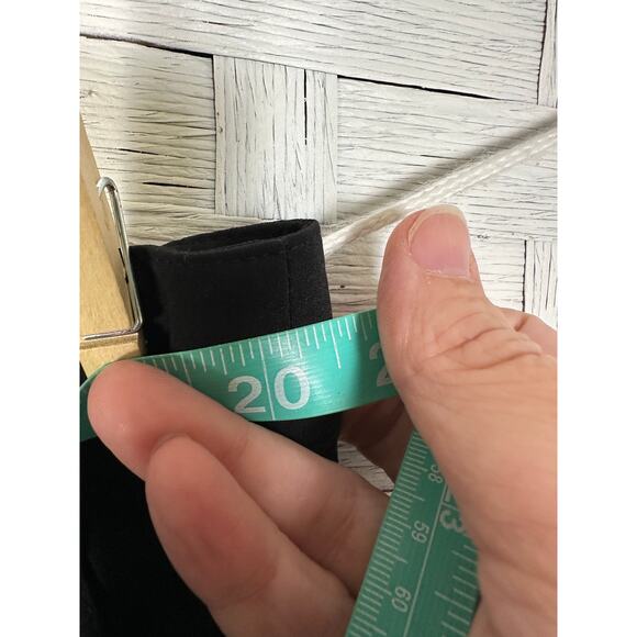 Eddie Bauer women’s black lease lined winter pants, cozy core water resistant - Picture 8 of 11